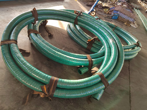 Apa yang membuat tabung karet berdiameter besar penting untuk aplikasi industri?